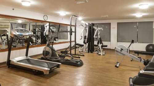 Deluxe Two Bedroom Apartment Near Mall Of Emirates 11 Luxury Bookings