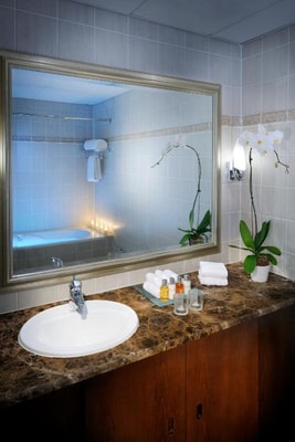 One Bedroom Apartment Near Deira Park 4 Luxury Bookings