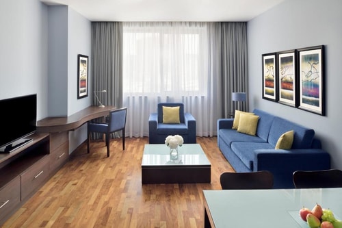 Two Bedroom Apartment Near Century Mall 5 Luxury Bookings