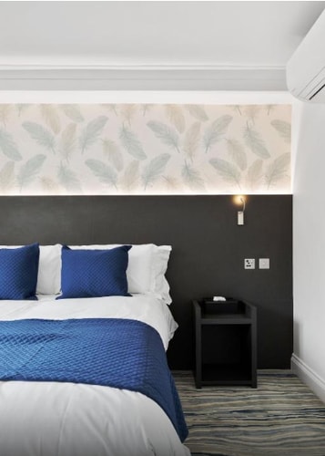 Executive Double Room Near Italian Gardens LON 2 Luxury Bookings