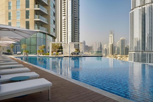 Deluxe Room City Skyline View Near Dubai Ice Rink 13 Luxury Bookings