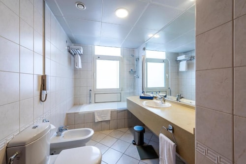 Two Bedroom Apartment Near Dubai Mall 5 Luxury Bookings