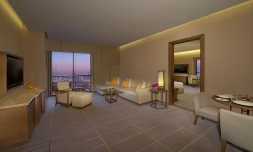 Three Bedroom Apartment Near Health Metro Station 11 Luxury Bookings