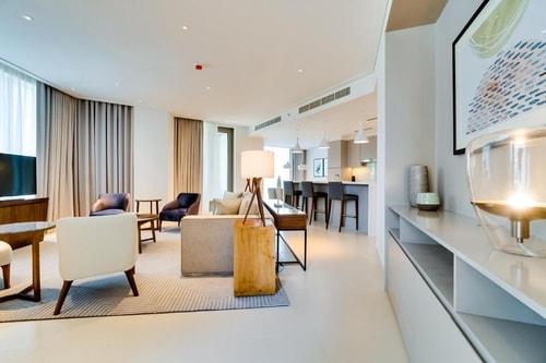 One Bedroom Apartment Near Vida Souk Mall 11 Luxury Bookings
