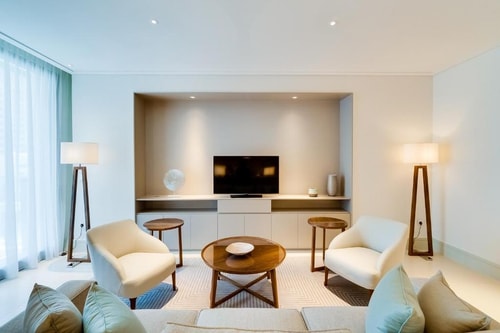 Two Bedroom Apartment Near Vida Souk Mall 10 Luxury Bookings