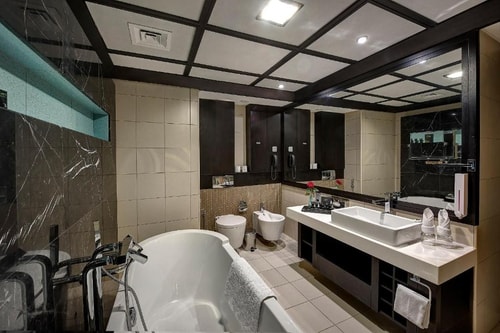 Suite Room Near Rais Shopping Centre 6 Luxury Bookings
