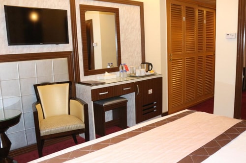 Deluxe suite Near Habib Bank Baniyas 21 Luxury Bookings