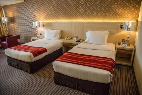Standard Room Near Carry Food Supermarket 2 Luxury Bookings