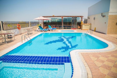 Executive Suite Near Carry Food Supermarket 9 Luxury Bookings