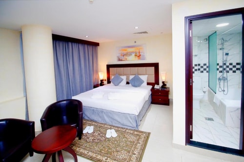 Deluxe Room Near Salah Al Din Metro 5 Luxury Bookings