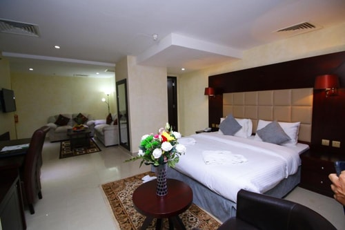 Deluxe Room Near Salah Al Din Metro 10 Luxury Bookings