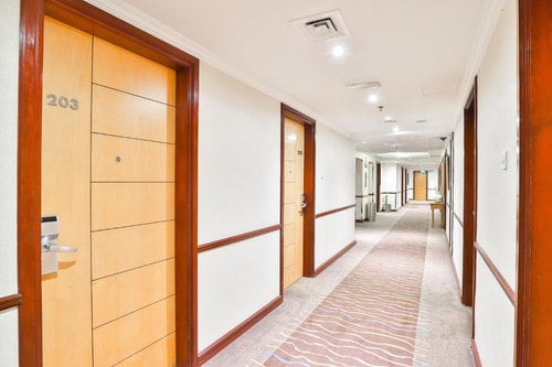 Deluxe Room Near Al Rigga Metro By Luxury Bookings 8 Luxury Bookings