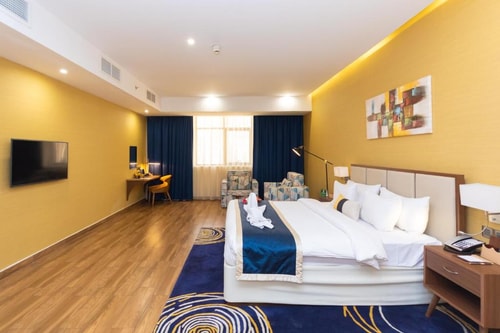 Deluxe Room Near New West Zone Market 12 Luxury Bookings