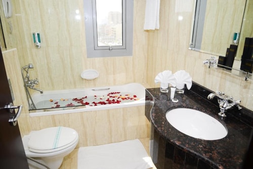 Standard Room Near Nesto Hypermarket Ac 2 Luxury Bookings