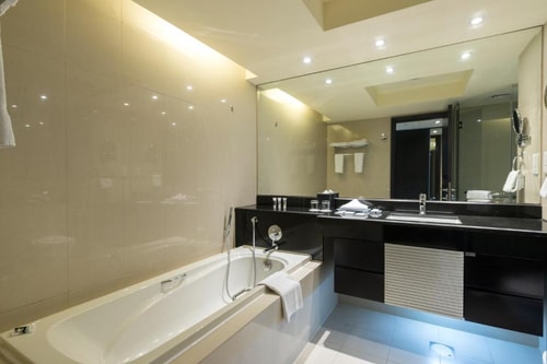 Superior Room Near Westzone Supermarket Mina 7 Luxury Bookings