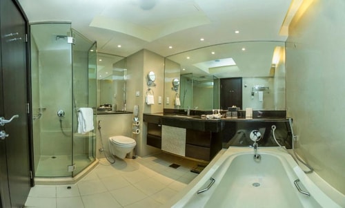 Superior Room Near Westzone Supermarket Mina 9 Luxury Bookings