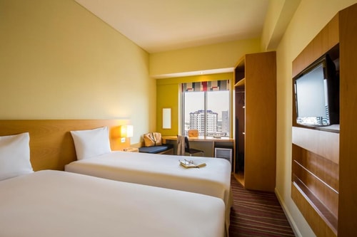 Standard Room Near Port Saeed Plaza Ad 6 Luxury Bookings