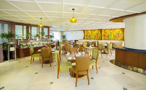 Standard Room Near Burjuman Metro Station Ab 5 Luxury Bookings