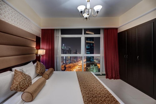 One Bedroom Suite Walk From Al Satwa Park 3 Luxury Bookings