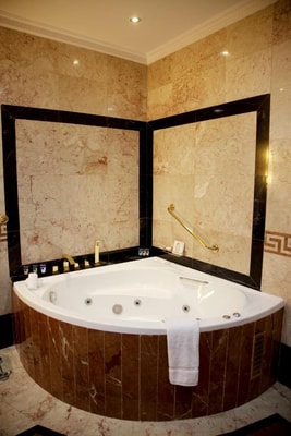 Ambassador One Bedroom Near Mall Of Emirates 5 Luxury Bookings