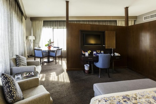 King Suite Near Ghubaiba Building 2 Luxury Bookings