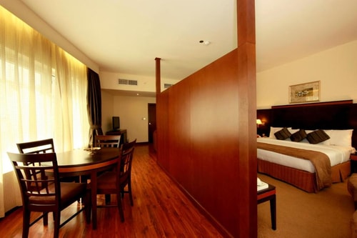 King Suite Near Ghubaiba Building 5 Luxury Bookings