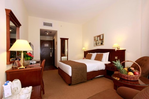 King Suite Near Ghubaiba Building 10 Luxury Bookings