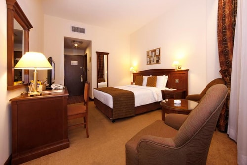 King Suite Near Ghubaiba Building 14 Luxury Bookings