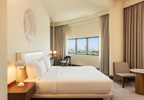 Deluxe Room Near Ggico Metro Station 1 Luxury Bookings