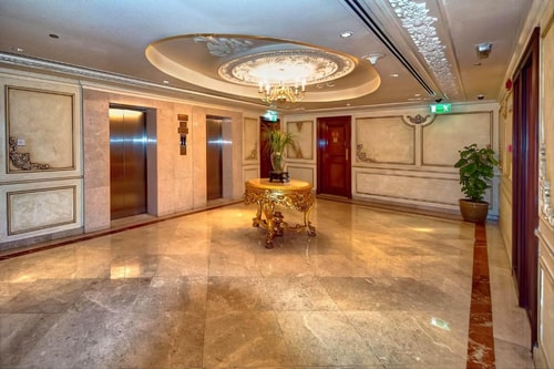 Superior Room Near Meena Bazar By Luxury Bookings 11 Luxury Bookings