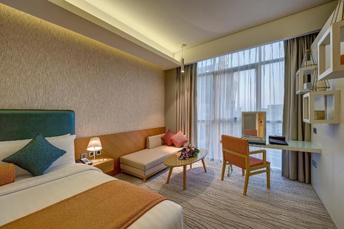 Superior Room Near City Center Deira 2 Luxury Bookings