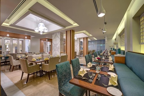 Superior Room Near City Center Deira 8 Luxury Bookings