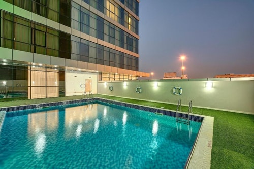 Superior Room Near City Center Deira 10 Luxury Bookings