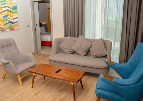 Suite King or Twin Near Persian Kebab Jumeirah 2 Luxury Bookings