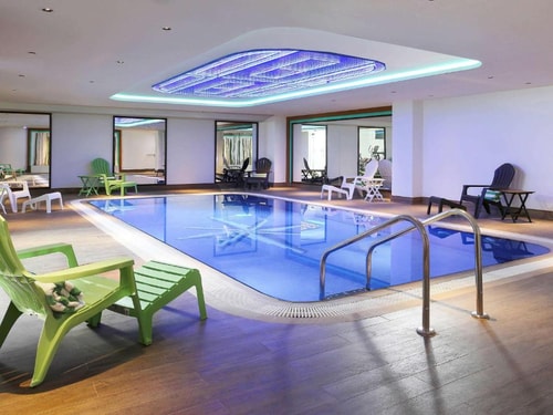 Suite King or Twin Near Persian Kebab Jumeirah 19 Luxury Bookings