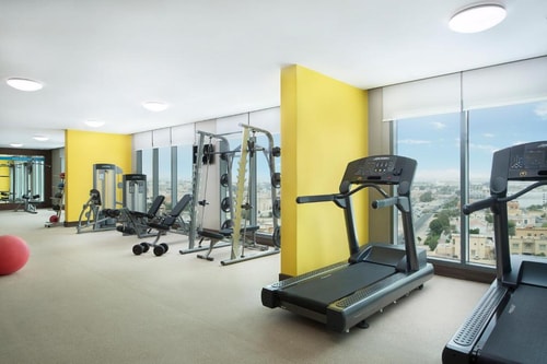 King Twin Room Near DXB Airport By Luxury Bookings 12 Luxury Bookings