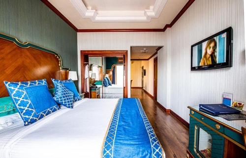 Standard King Twin Room Near Baniyas Square Metro 15 Luxury Bookings