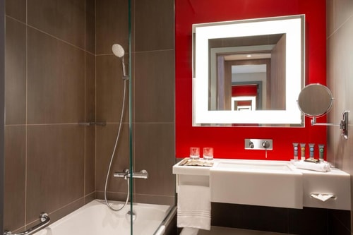 Superior Room Near Davis Langdon Bur Dubai 5 Luxury Bookings