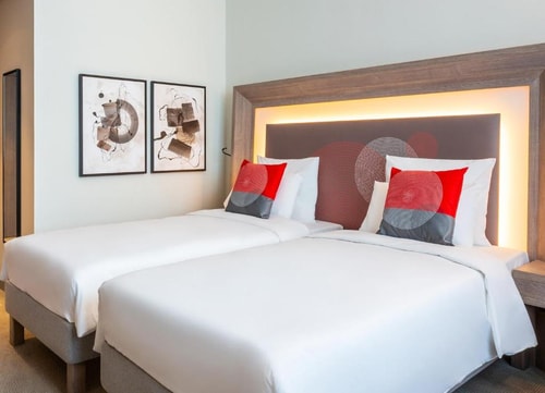 Superior Room Near Davis Langdon Bur Dubai 2 Luxury Bookings