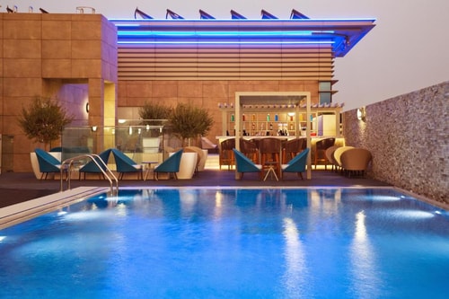 Executive Suite With jaccuzi Near Davis Langdon. 12 Luxury Bookings