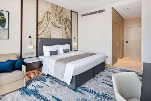 Superior Room Near Gold Souq Metro Station 7 Luxury Bookings