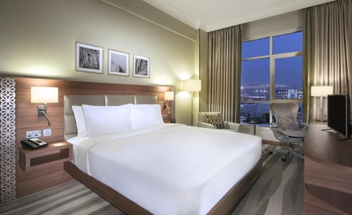 One Bedroom Suite Near Al Bakhit Center 0 Luxury Bookings