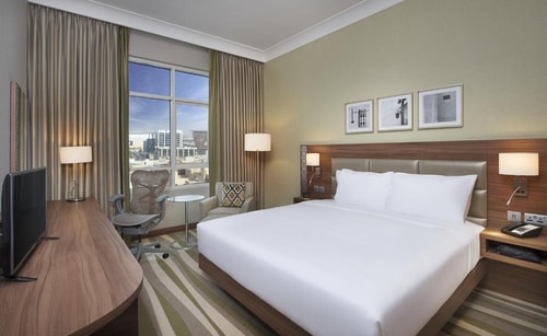 One Bedroom Suite Near Al Bakhit Center 1 Luxury Bookings