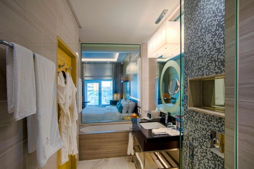 Classic Room Near Adcb Metro By Luxury Bookings 4 Luxury Bookings