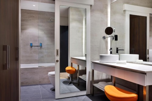 King Suite Near DXB Airport By Luxury Bookings 2 Luxury Bookings