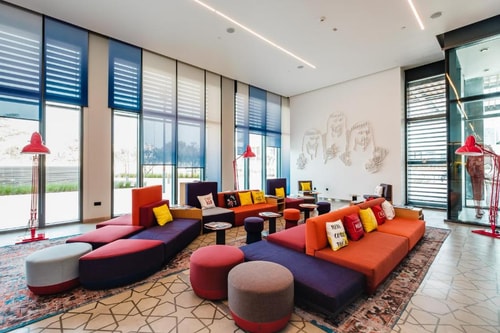 King Room Near C10 Bus Station By Luxury Booking 7 Luxury Bookings