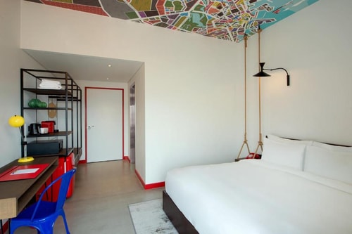 King Room Near C10 Bus Station By Luxury Booking 10 Luxury Bookings