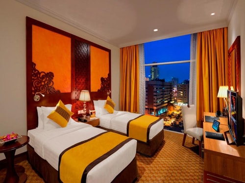 Standard King Or Twin Room Near Al Rigga Metro 2 Luxury Bookings