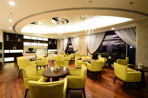 Standard King Or Twin Room Near Al Rigga Metro 10 Luxury Bookings
