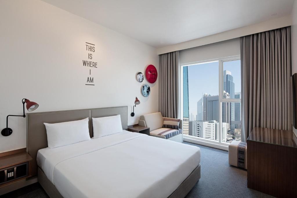 Standard Room Near Wtc Metro By Luxury Bookings Luxury Bookings